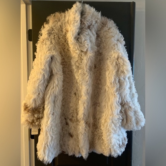 Shearling Fur Coat - Picture 4 of 8